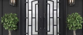 Входные металлические двери двойные с разной шириной створок: как удобно организовать проход